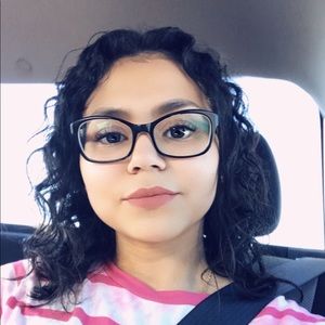 Meet your Posher, Beverly